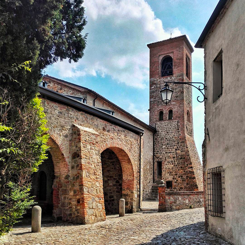 Loggia dei Vicari e Campanile dell'Oratorio della SS. Trinità
